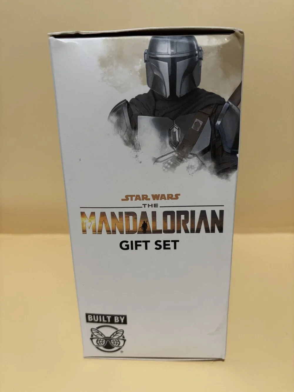 CultureFly The Mandalorian Gift Set 12oz Mug Crew Socks Keychain